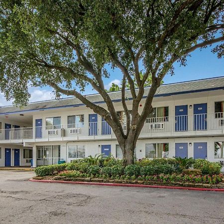 Motel 6-Conroe, Tx Extérieur photo