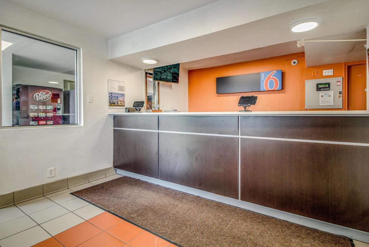 Motel 6-Conroe, Tx Extérieur photo