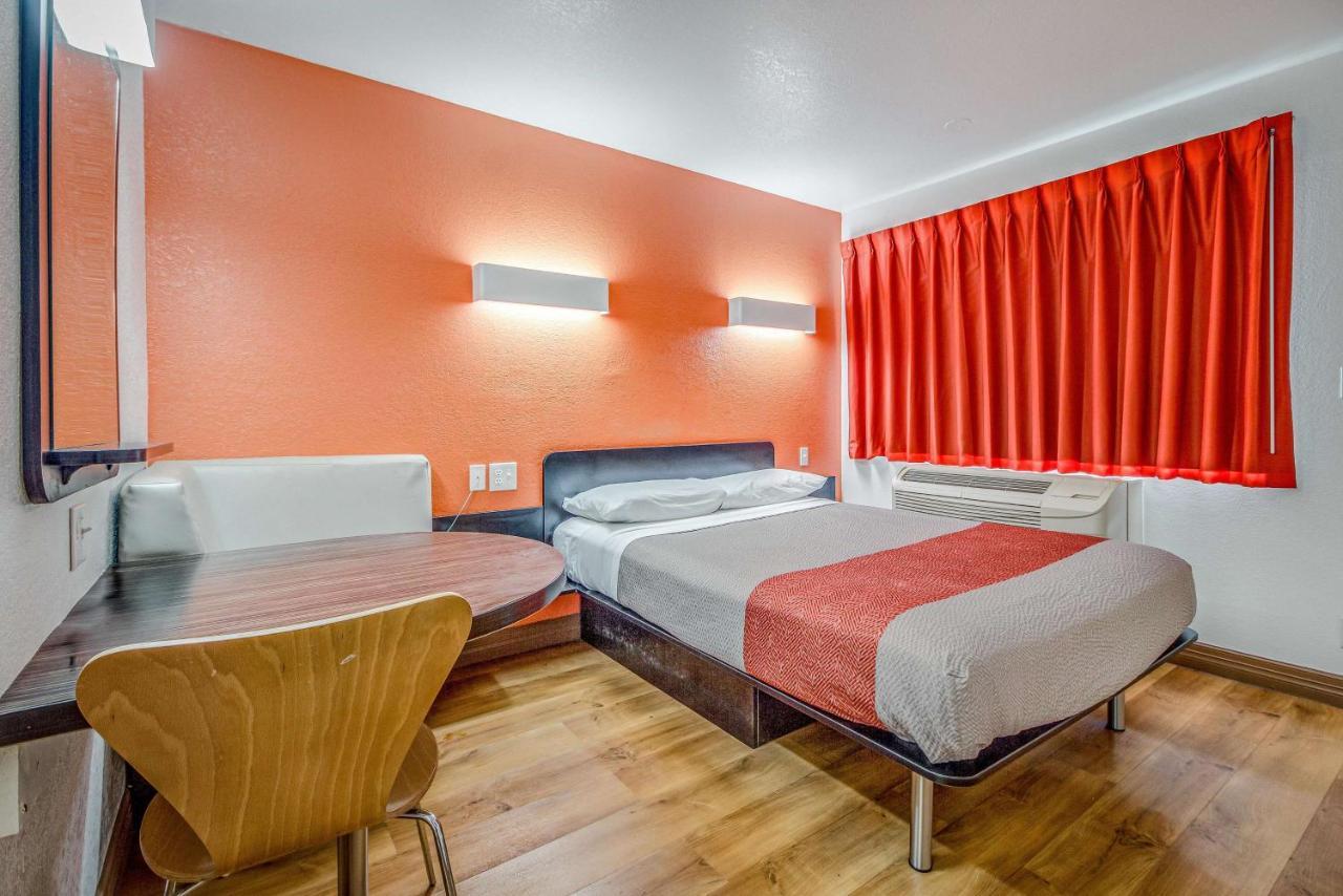 Motel 6-Conroe, Tx Extérieur photo