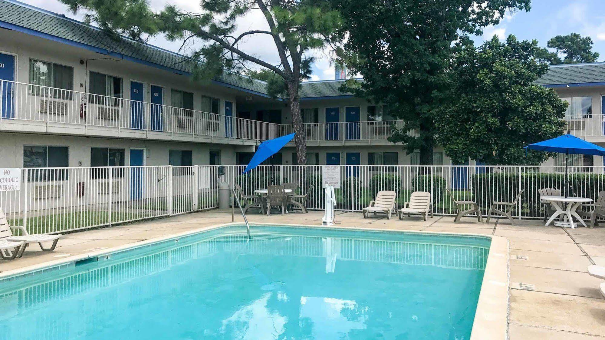 Motel 6-Conroe, Tx Extérieur photo