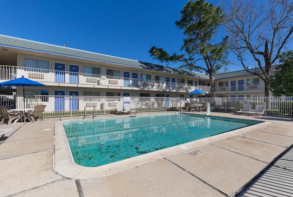 Motel 6-Conroe, Tx Extérieur photo